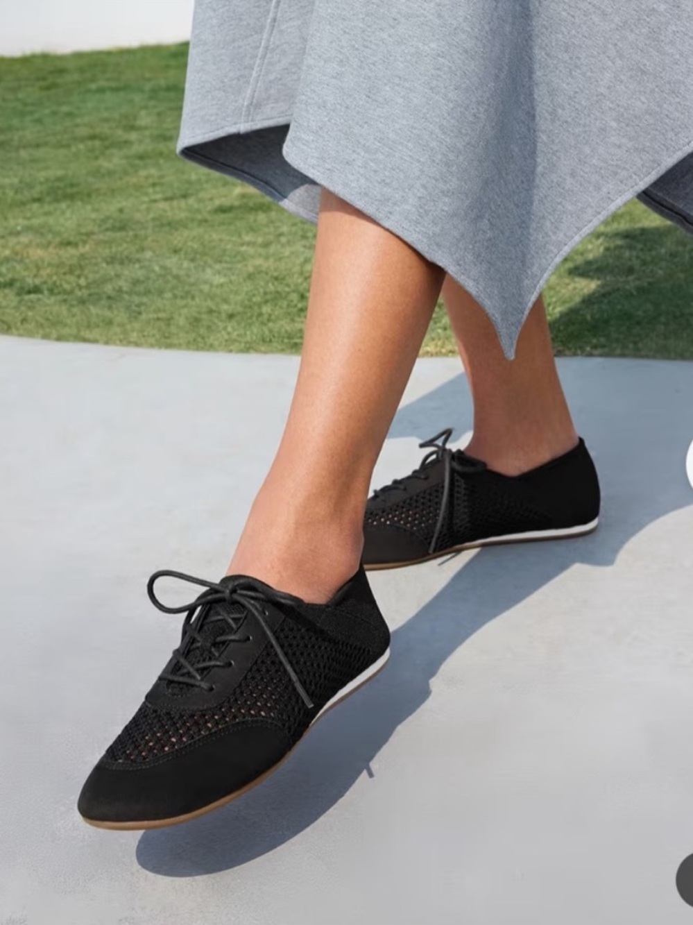 NWOT! VIVAIA Black Mesh Knit Yara Eco Friendly sneakers.. Size 10 MSRP $149.00